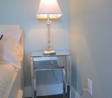 Mid Beach Apartment | Ocean Breeze