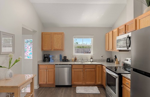 Laguna Beach Estates House | Ocean Oasis by Avantstay | Block to Beach | West PCB, Pet-Friendly