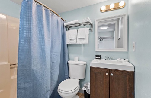 Fort Pierce Hotel | Ocean View Hotel Room with Balcony- 2 Full Beds #18