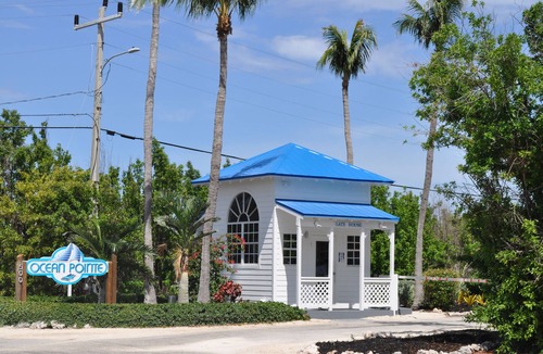 Tavernier Apartment | Oceanfront, 2 Bedroom Unit At Ocean Pointe Condominium