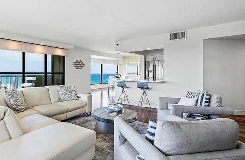 Highland Beach Apartment | Oceanfront 3 Bedroom Penthouse with Wraparound Views