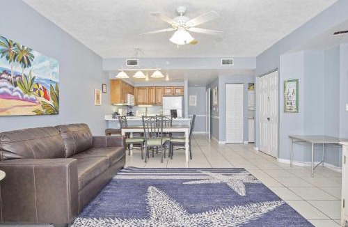 Brush - Stewarts House | Oceanfront Beach Escape Ocean Walk Resort Daytona