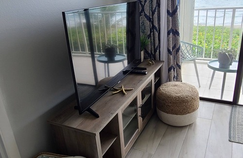 Beach Club Colony Condo | Oceanfront beautifully re-modeled, re-furnished 2/2 condo with an amazing view!