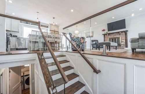 Morgan Point House | Oceanfront Couples Retreat - Pvt Beach + Firepit