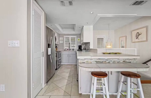 Bokeelia House | Oceanfront Multi-Family Retreat . 4 Bed, 4.5 Bath . 2 Fully Equipped Kitchens