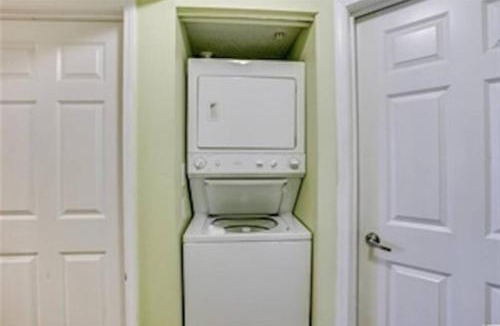 Myrtle Beach Apartment | *OceanFRONT @ Paradise*Queen Beds*Pools Galore*R18
