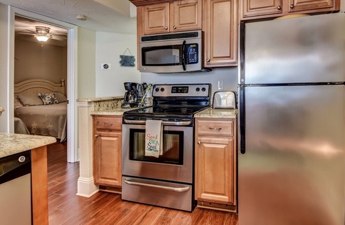 Ponce Inlet Condo | Oceanfront Ponce Inlet FL, Top-floor 2/2, Remodeled with higher kitchen ceiling