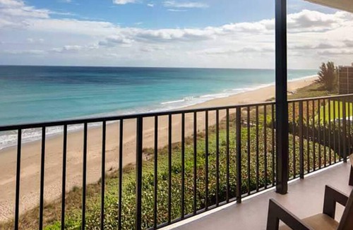 Hutchinson Island South Resort | Oceanfront Resort, Vistana Beach Club, 4th of July Week