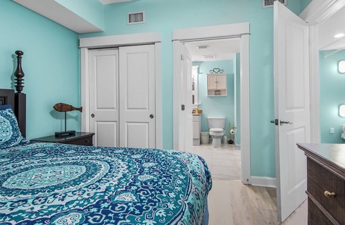 Panama City Beach Resort | Oceanfront with Amazing Views.Pet friendly 2 bed+ hall alcove.16th fl. sleeps 8