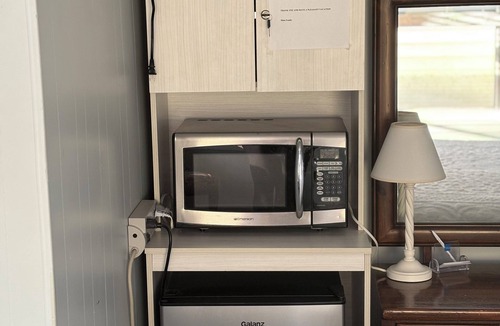 Beach Haven Hotel | Oceanside St. Rita Hotel Room