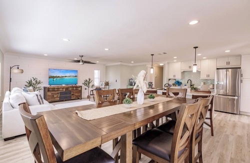 Laguna Shores House | Oceanview Large Heated Pool Plus Separate Suite with Kitchenette Pet Friendly