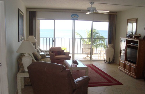 Fort Myers Beach Condo | ON BEACH Condo on White Sands of Fort Myers Beach 28 Day Minimum Rental