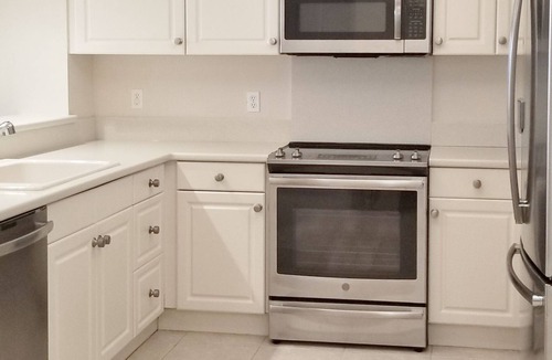 Park Shore Condo | On the Beach! Available Jan 2 - March 24, 2024!