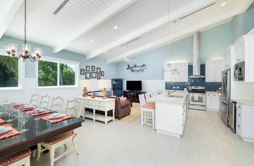 Islamorada House | One Ten Palms ~ Charming Islamorada Beachfront Home with Heated Pool