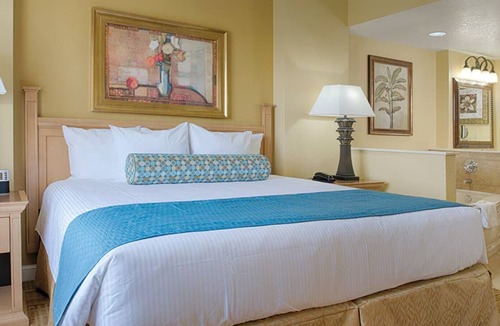 Lake Buena Vista Resort | Orlando Resort Escape Near Disney with Spacious 1BR Bonnet Creek Stay