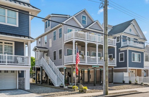 Ortley Beach Condo | Ortley Beachside Homely Haven - 1 Block to Beach - Private Balcony