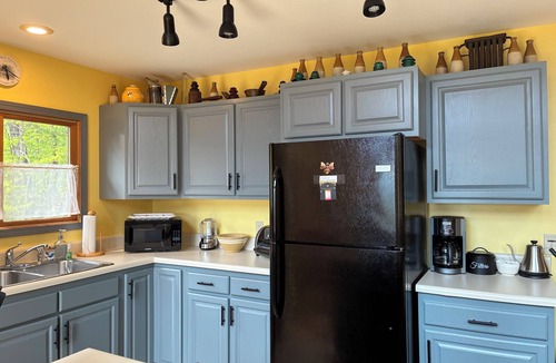 Brevard Cabin | Outdoor Tub Open! Mountain Views & Unforgettable Sunsets!