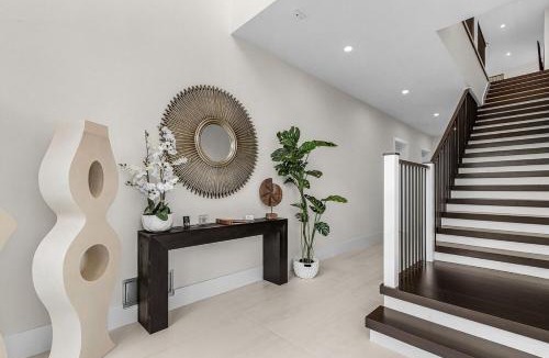 Fort Myers Beach House | Oyster Cluster