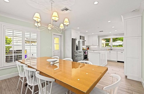 Palm Beach Shores House | 🌴 Palm Beach Shores Getaway: Walk to Beach & Pool
