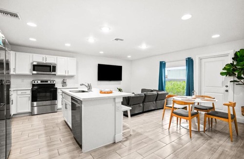 Palm Beach - West Palm Beach House | Palm Beach Villa Near Downtown and Beaches