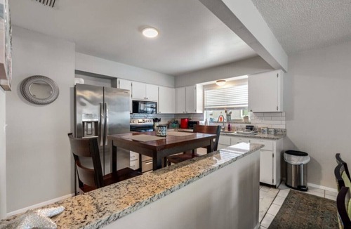 Palm Harbor House | Palm Harbor Pool Home Near Beaches and Golf