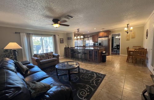 Palm Harbor House | Palm Harbor "Sunset Beacon Retreat"
