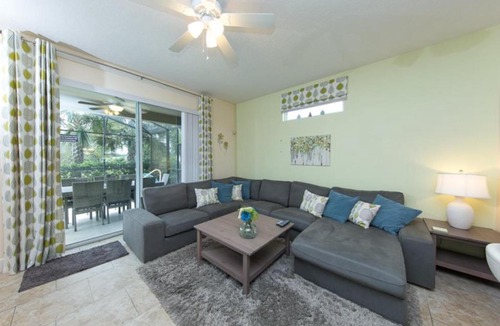 Loughman House | Palm Retreat villa