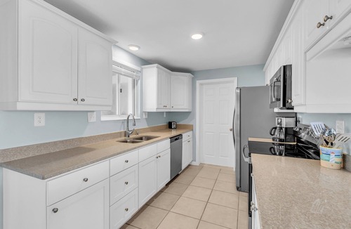 Fort Myers Shores House | Palmetto Boat House - Adorable 2-bedroom house with AC in Fort Myers