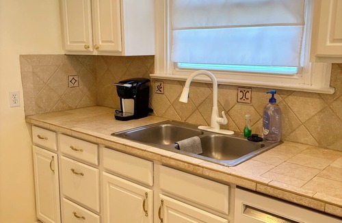 Whitfield House | Paradise Escape with Pool Sarasota Bradenton