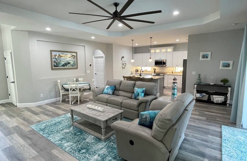 Rotonda Lakes House | Paradise Found! 3BR, 2BA with heated pool with exceptional privacy