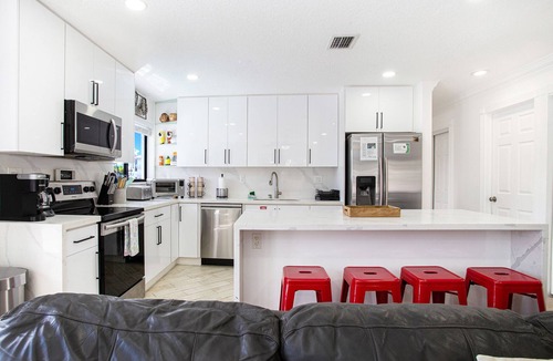 Marathon House | PARADISE HOME ON THE ATLANTIC WITH HEATED POOL