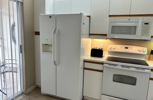 Naples Condo | PARADISE IN NAPLES. PEACEFUL LAKE VIEW FROM CONDO Resort style pool