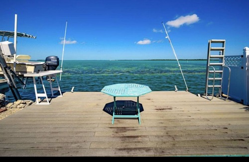 Little Torch Key House | Paradise in the Keys right on the open Water with Boat lift, kayaks & much more