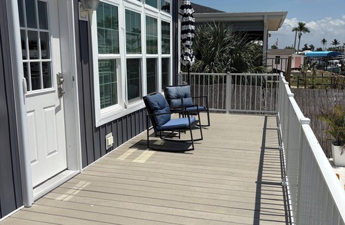 Saint James City House | Paradise on the Water with Pool