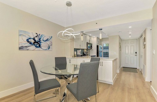 Plantation Condo | Paradise on the Green | Updated ground-floor condo, golf course view