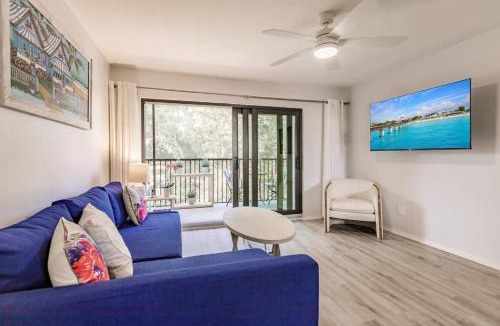Park Shore House | Park Shore Resort Deluxe Condo, water views 232
