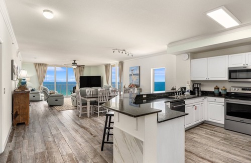 El Centro Beach Resort | 𝒫𝒞𝐵 𝒫𝒶𝓇𝒶𝒹𝒾𝓈𝑒 4 BR, 3BA