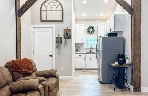 Alva Apartment | Peaceful Alva Apartment in an Equestrian Barn on 5 acres