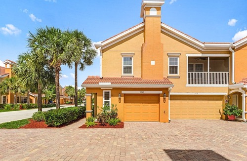 Diplomat Condo | Peaceful and Relaxing Community - Peace of Cape - Roelens