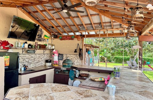 Port Malabar House | Peaceful in PalmbaynIndulge in tranquility at our cozy spacious retreat,