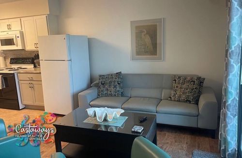 Saint James City Condo | Peaceful Island Living @ The Buccaneer Condo 1BR/1 BR with pool and dock
