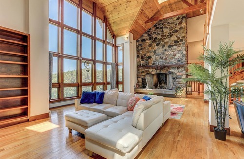 Beemerville Cottage | Peaceful Mountian Oasis: Firepit, Hot Tub, Sauna!