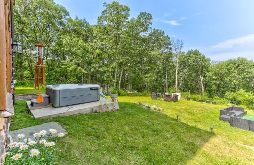 Beemerville House | Peaceful Mountian Oasis: Firepit, Hot Tub, Sauna!