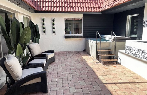 Sarasota Springs House | Peaceful retreat located in Pinecraft Sarasota Florida - heated pool- hot tub.