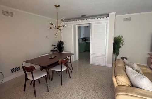 Whitfield House | 🌴 Peaceful Sarasota Home with Patio, 2BR, 2BA Near Lido Beach & Downtown