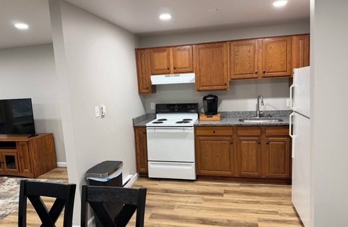 Lawnton Apartment | Peaceful Stay Updated 3BR Condo