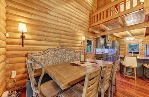 Gainesville Cabin | Peaceful, Waterfront Luxury Cabin w/party dock & hot tub near new Olympic Park