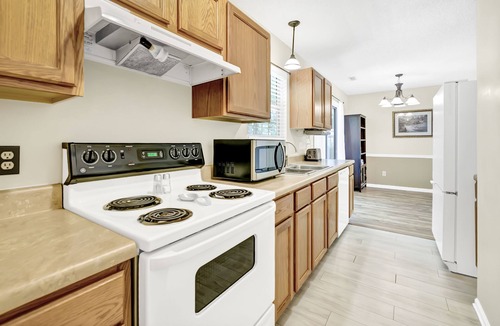 Lexington House | Peaceful West Columbia Get-Away