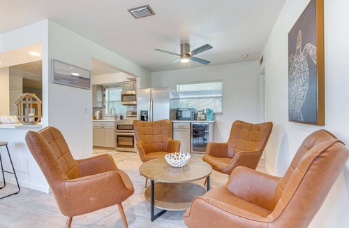 Tropic House | Pelican Beach Retreat! Family Home on Space Coast
