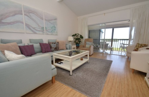 Vamo Condo | Pelican Cove Condominium Association BA264